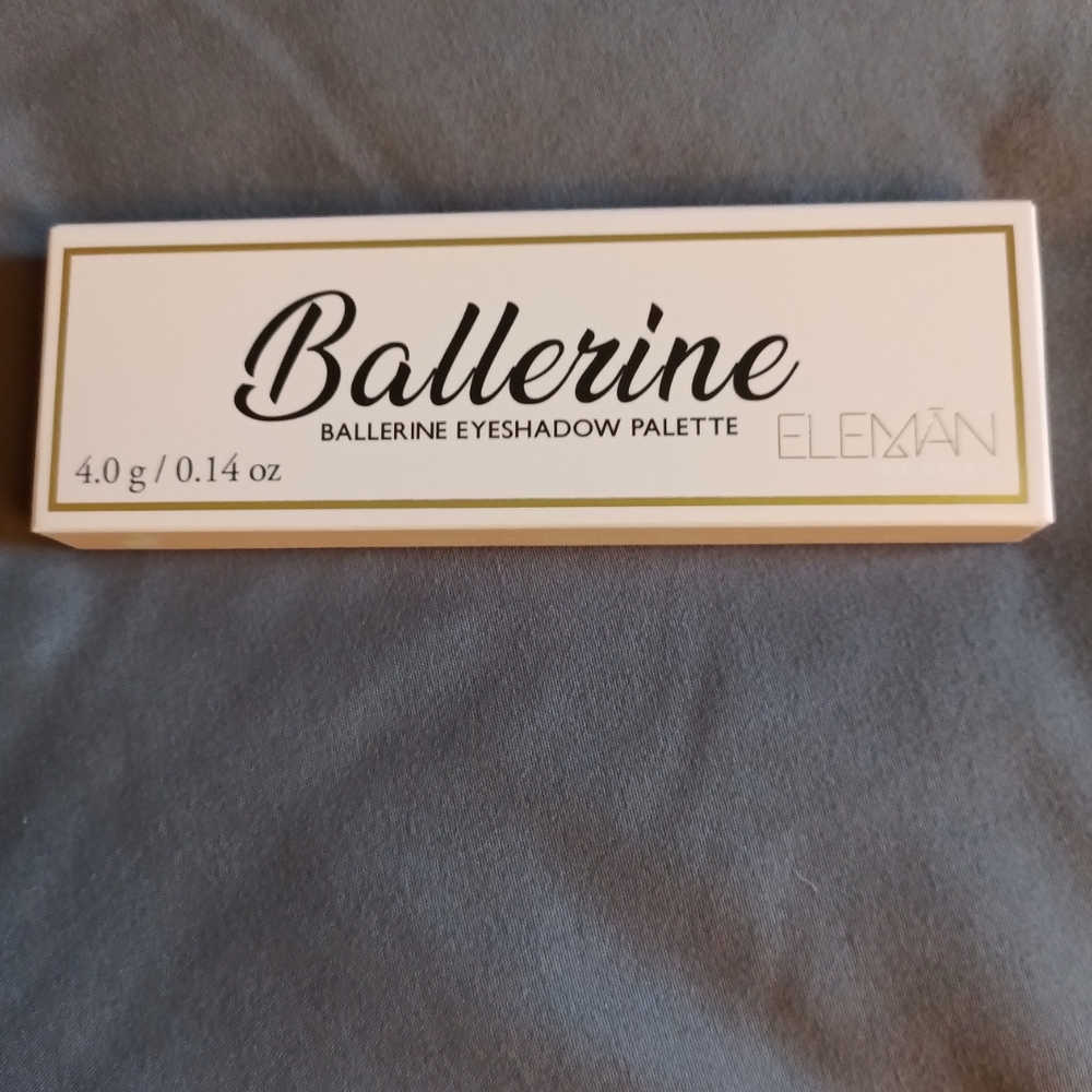 White Eyeshadow Makeup Palette